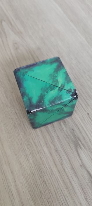 Головоломка зелёная