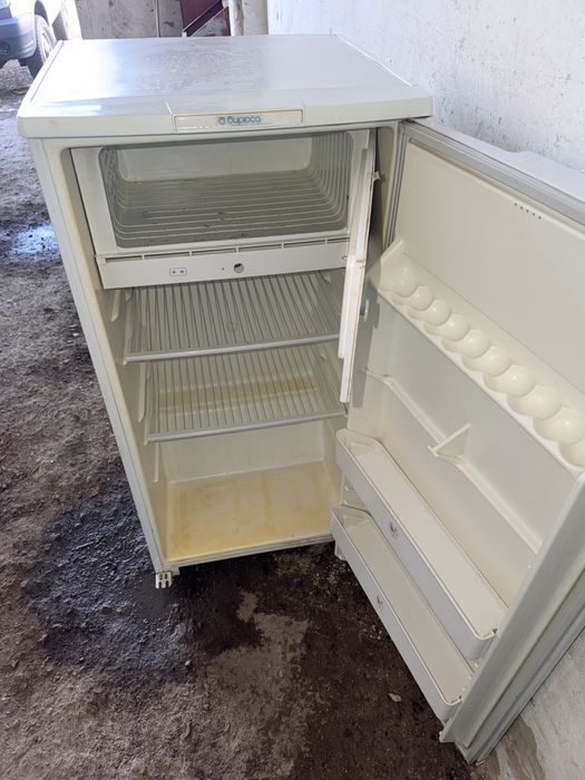 Холодильник Бирюса