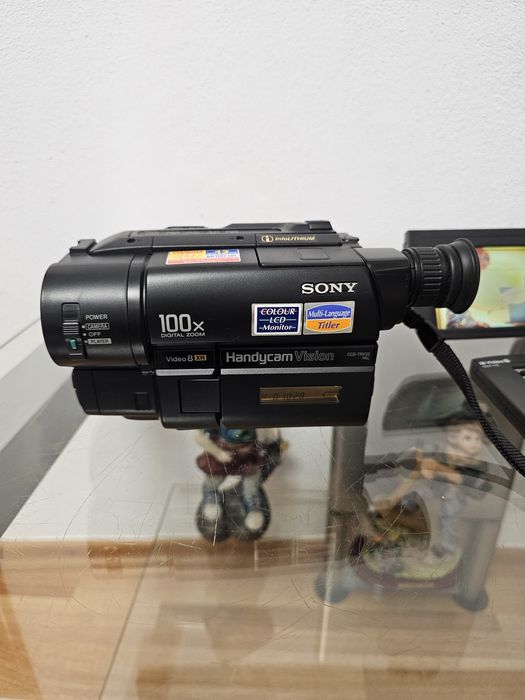 Camere video Hi8 Handycam SONY CCD-TRV81 NTSC -CCD-TRV3E Pal -CCD TR3200E