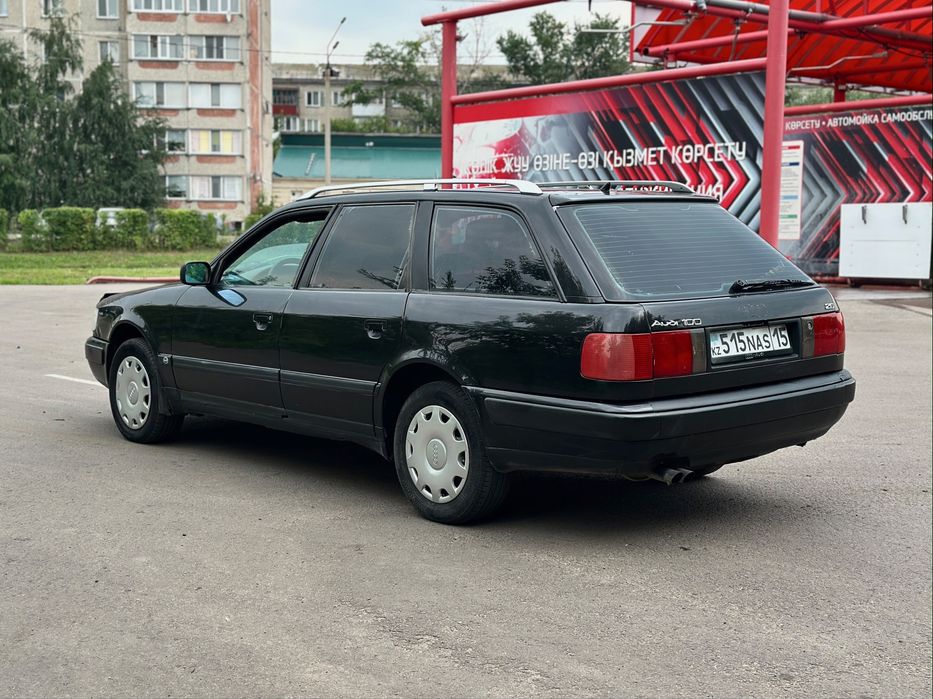 Продам ауди 100 с4