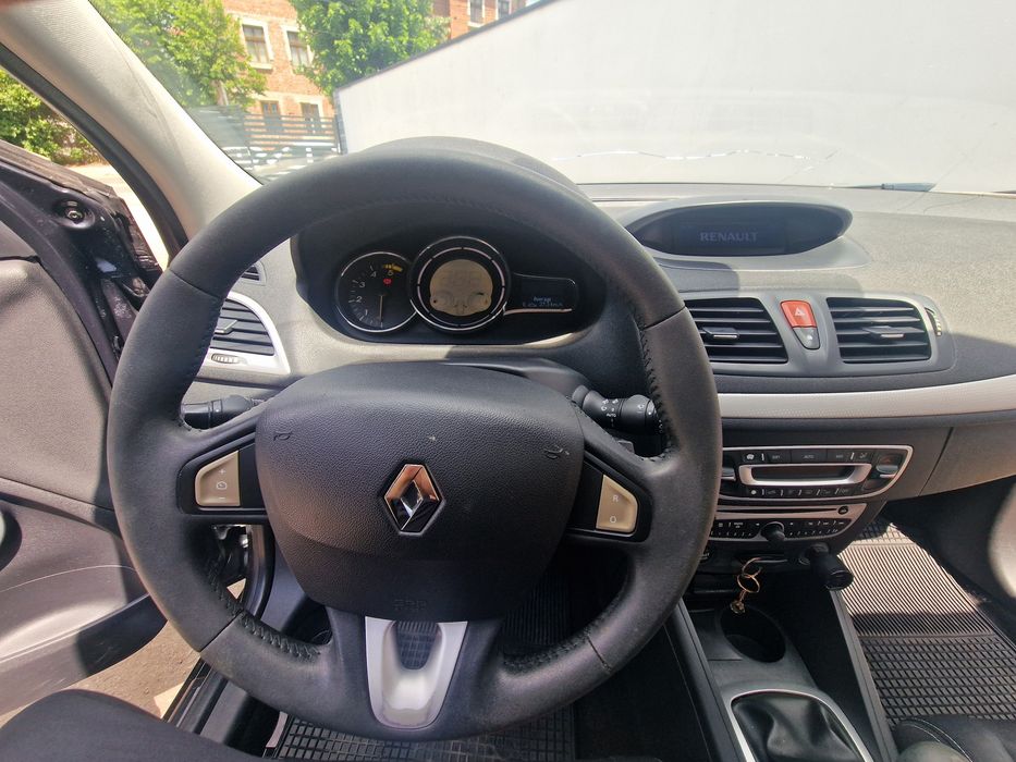 RENAULT Megane 2011 — imagine 5