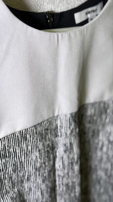 Продам офисное платье