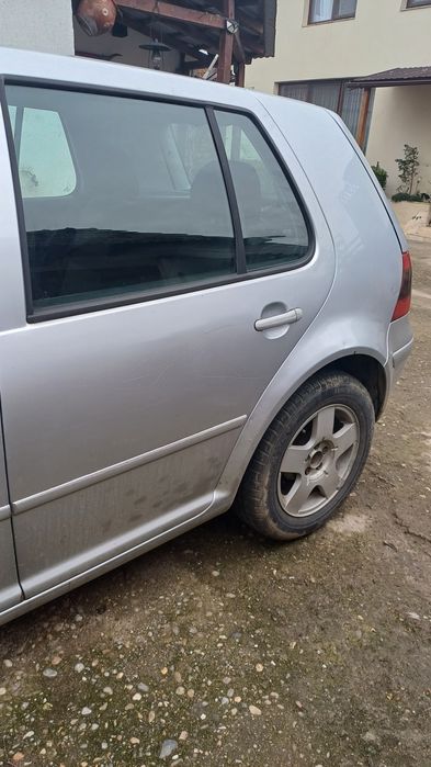 Golf 4 din anul 2004 , stare  de funcționare