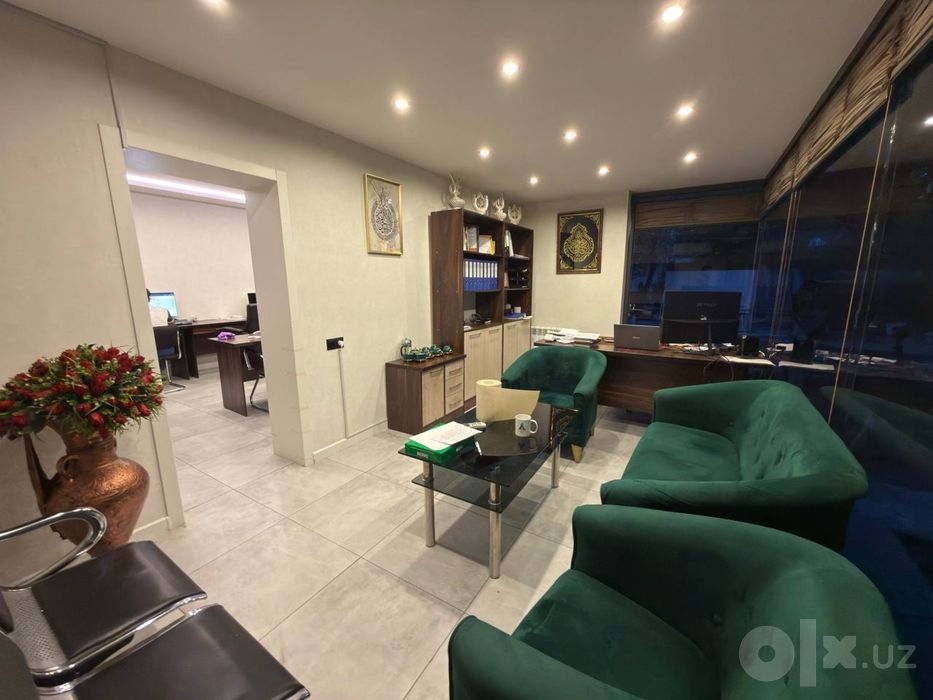 Аренда под Офис Ориентир Метро Беруний 65м2 1500$