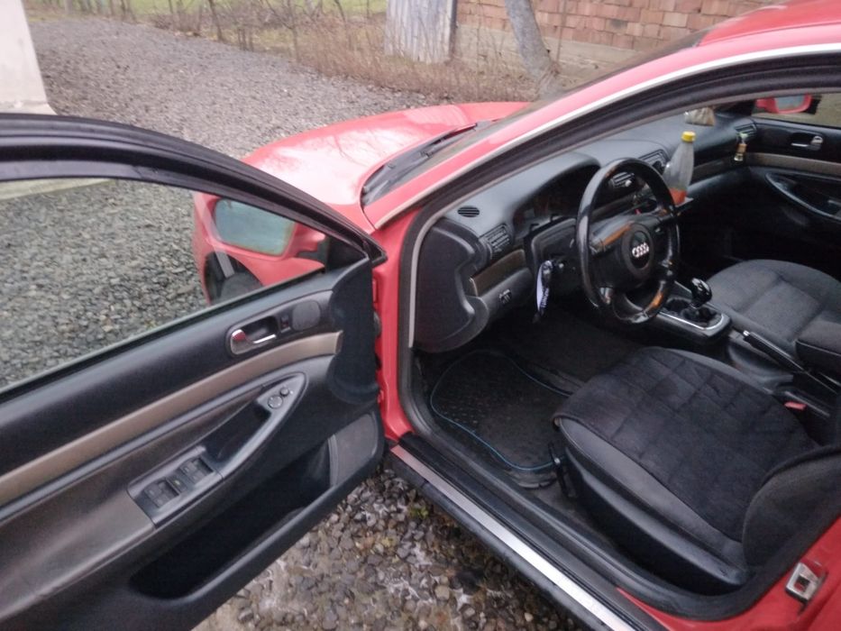 Vand Audi A4 B5 1.9 tdi 2001 acte la zi  cauciucuri noi