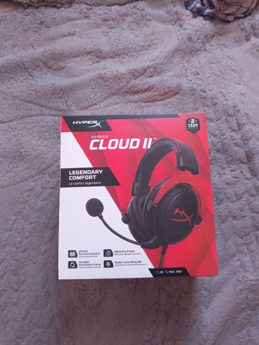 Продаю HyperX Cloud II