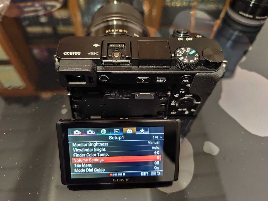 Aparat foto Mirrorless Sony Alpha A6100 + obiective kit