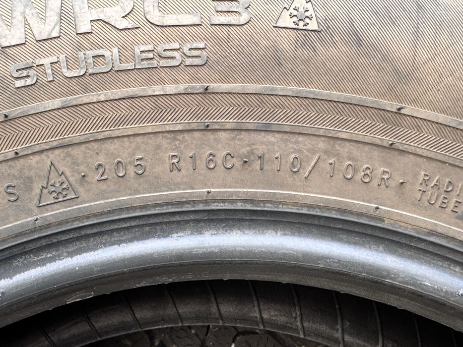 205/R16C Nokian WRC 2бр зимни бус dot3318