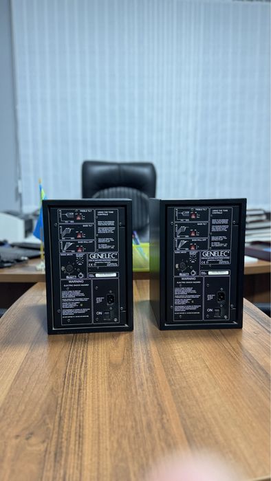 Продам студийные мониторы Genelec 1030A