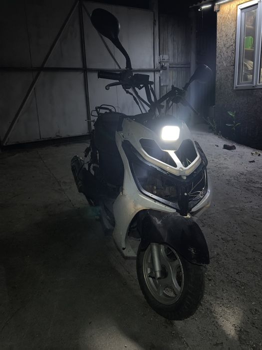 Скутер racer на ходу