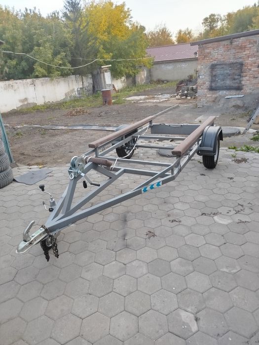 Продаю лодочный прицеп