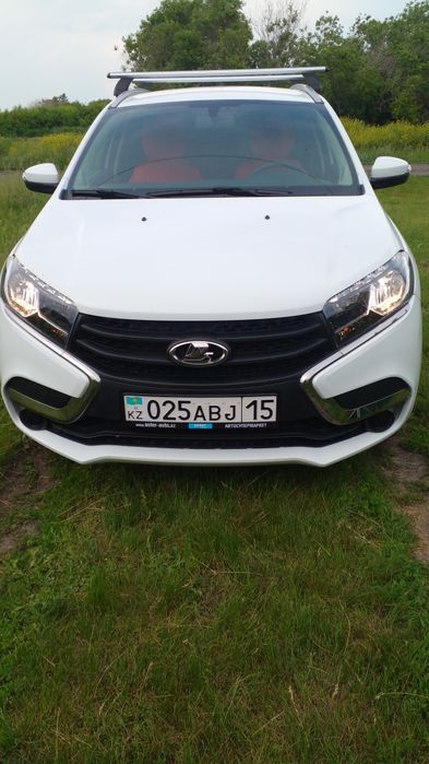 Продам Lada XRay