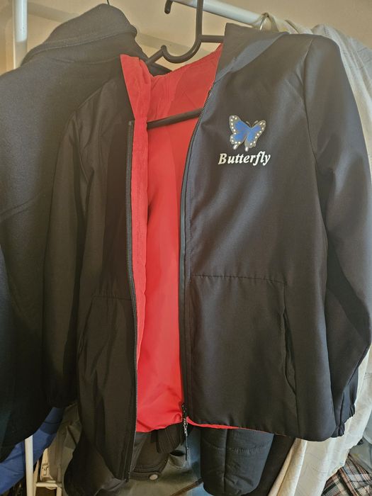 Продам куртку р-р 44