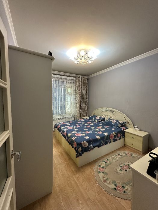 продам квартиру 4/1/5 Юнус Абад 19 квартал первая линия в доль дороги