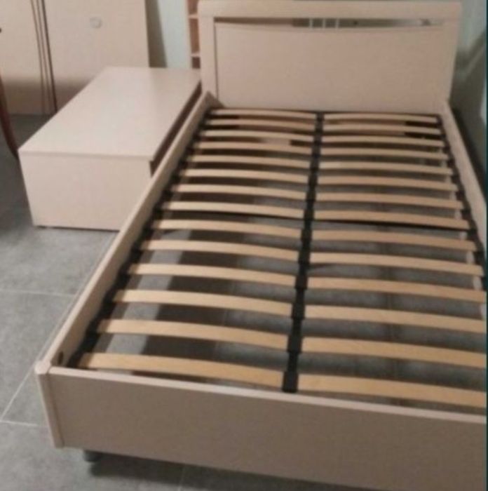 Продам кровать производства Россияб/у