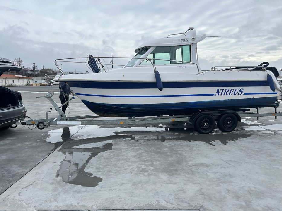 Nireus Twister 700 /Peridoc disponibil 2500 kg 2022 contact whatsapp