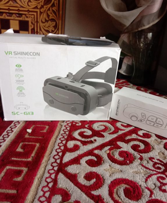 VR очки с пультом управления