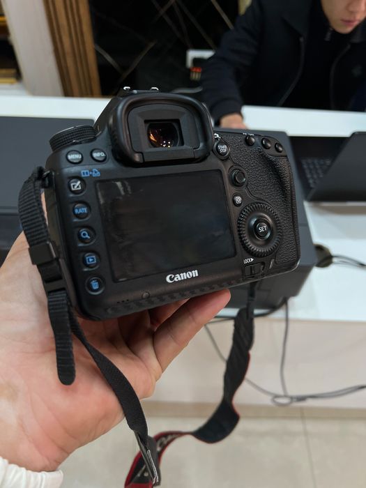 Canon 5d Mark 3 sotiladi holati ideal