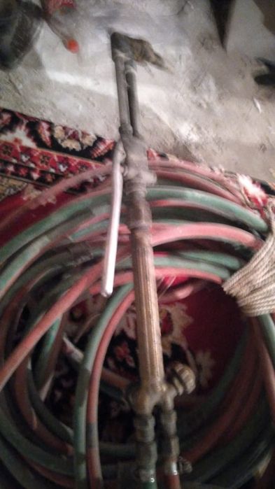 Ацетилен , митан баллондар сатылады