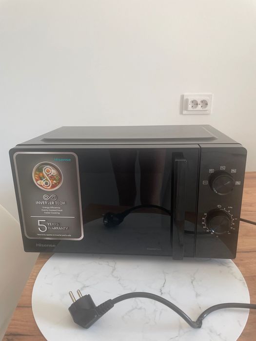 cuptor cu microunde Hisense ca nou