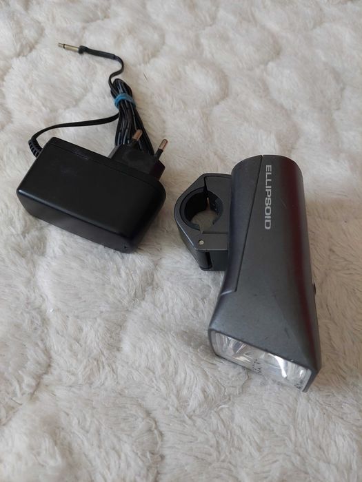 Lanterna far bicicleta Sigma Ellipsoid halogen camping