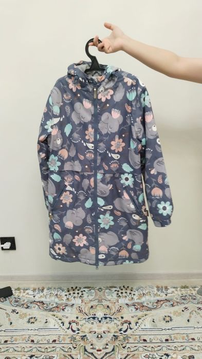 Продам пальто размер 146