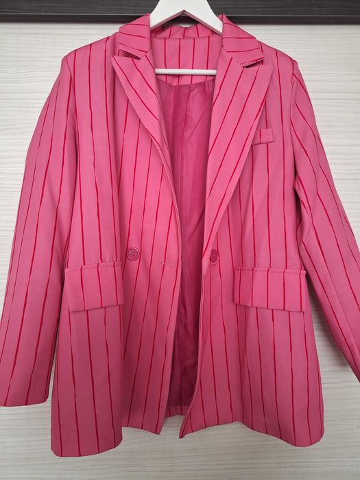 Дамско раирано сако