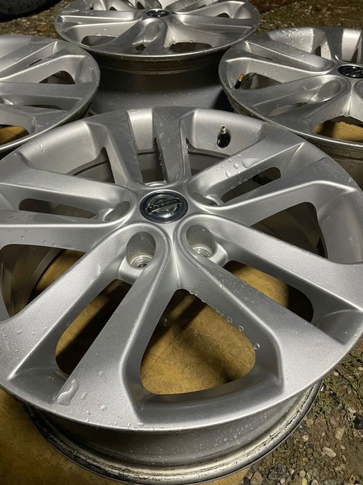 Срочно продам шикарные диски  в идеале.,