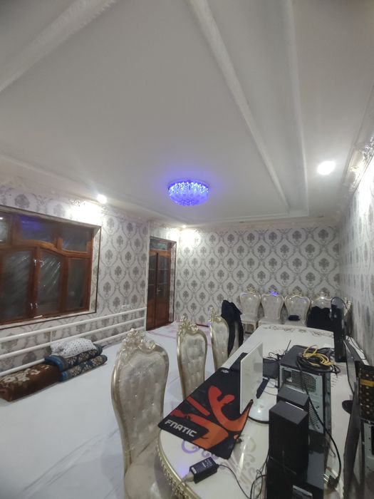 Uchaska sotiladi 2 sotik