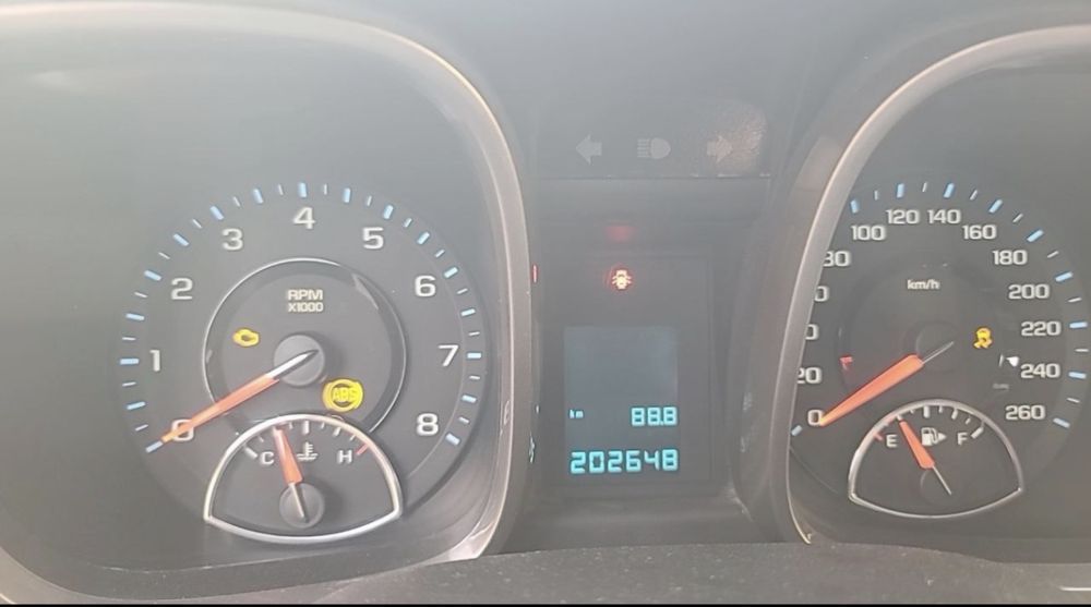 Малибу 1  сотилади холати яхши