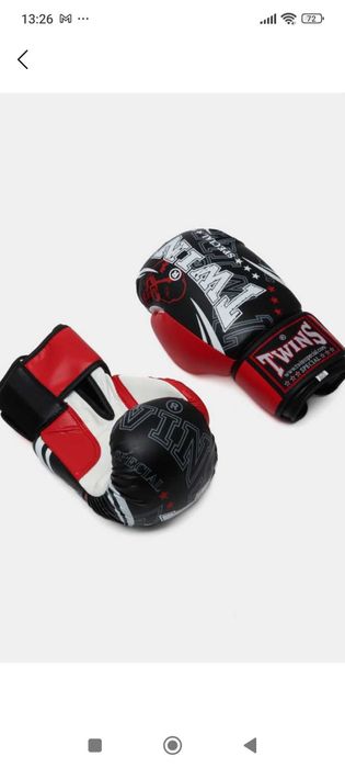 Новые перчатки боксерские Twins Special 10 oz и бинт Venum 3m
