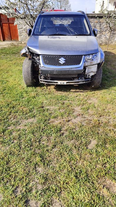 Suzuki grand vitara 1.9 ddis dezmembrez