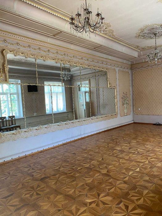 Мукимий ул.Эхтиром (Выборгская) 144 я школа 13.4 соток фасад 40 метров
