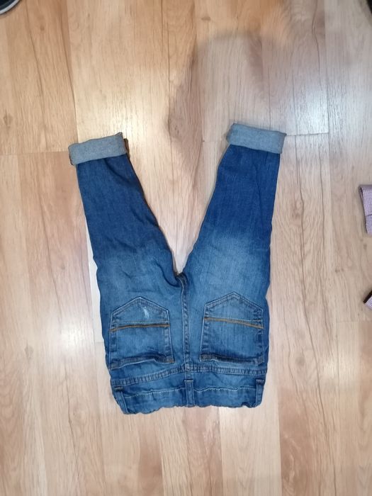 Детски дънки и риза