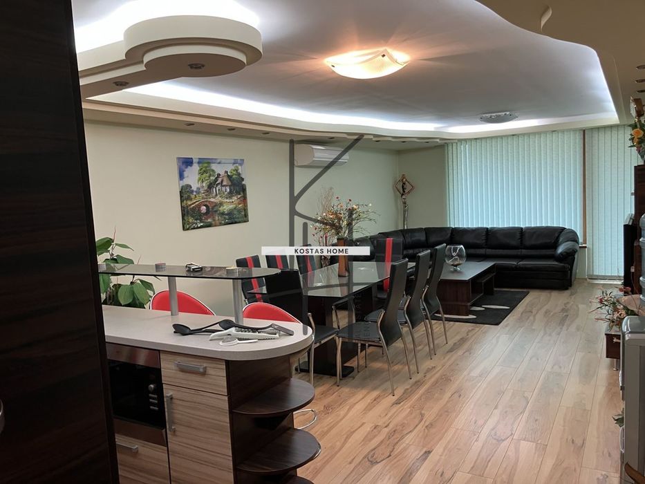 Продава се Тристаен апартамент в Варна, Базар Левски - 100 кв.м за 2850 €/кв.м - Снимка #1