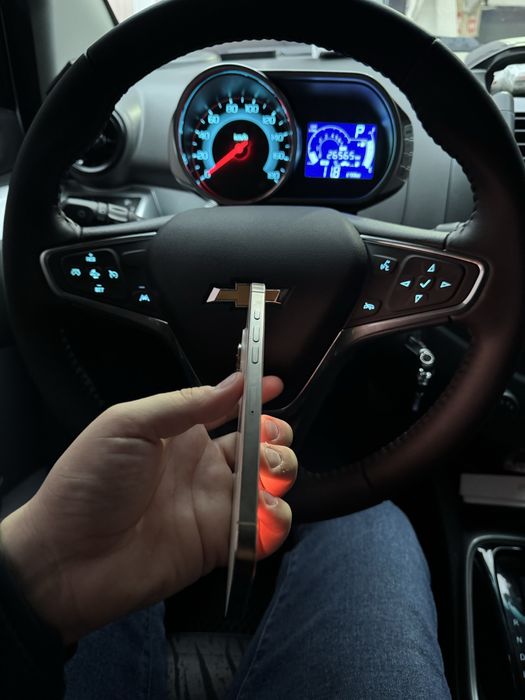 Iphone 16 pro max 512gb yomkost 92%