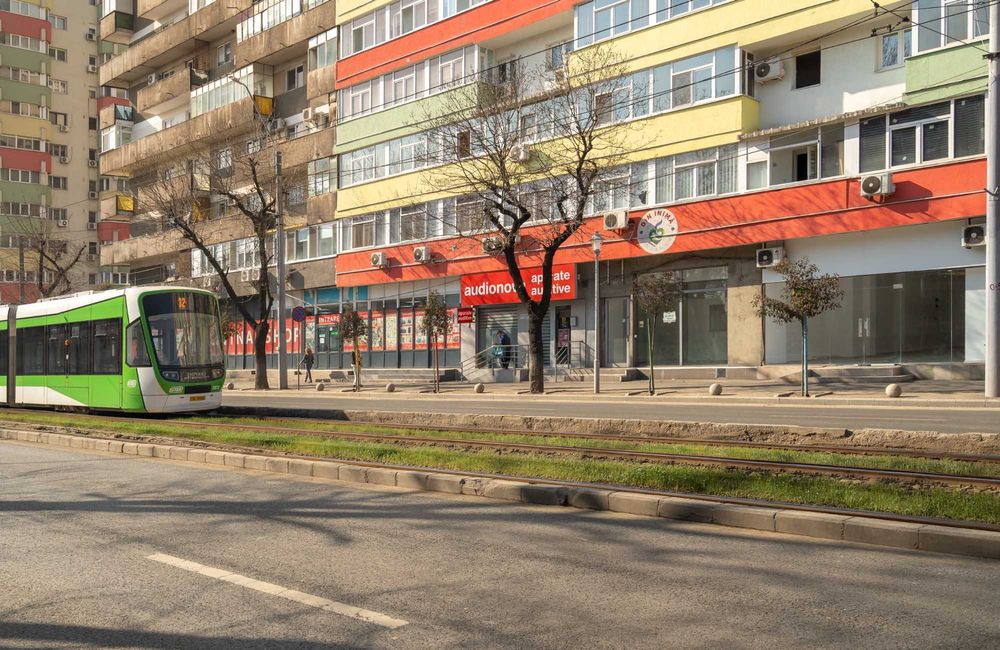 Spațiu comercial 130 mp – Șos. Alexandriei 92 – Stradal, renovat lux