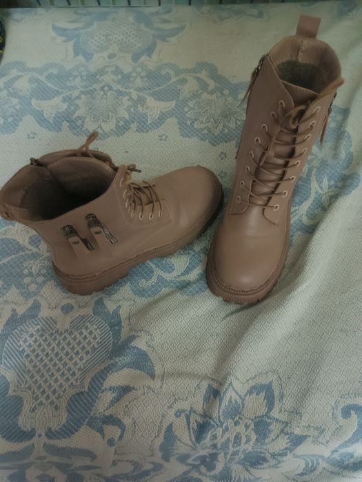 Продам ботинки в идеальном состоянии