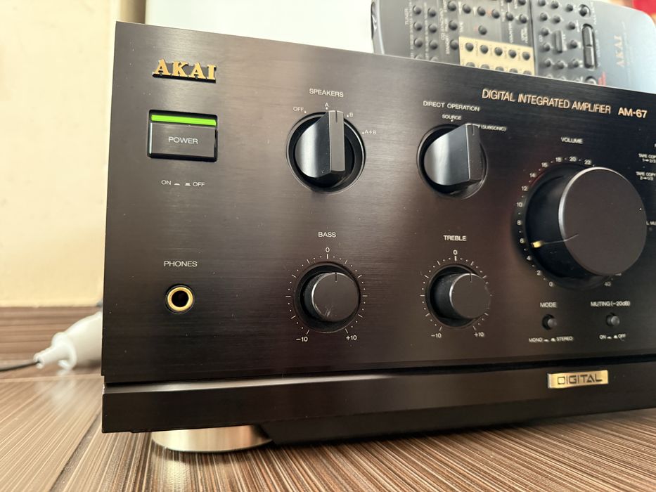 Akai AM-67 DAC Качествен стерео усилвател