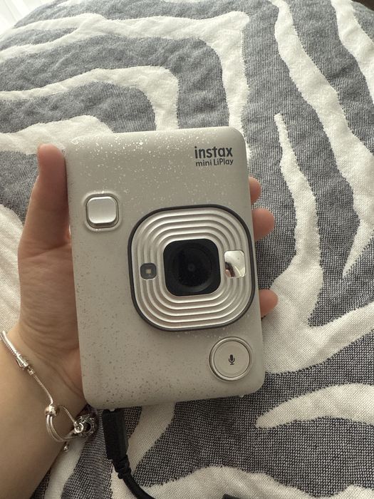 instax mini LiPlay