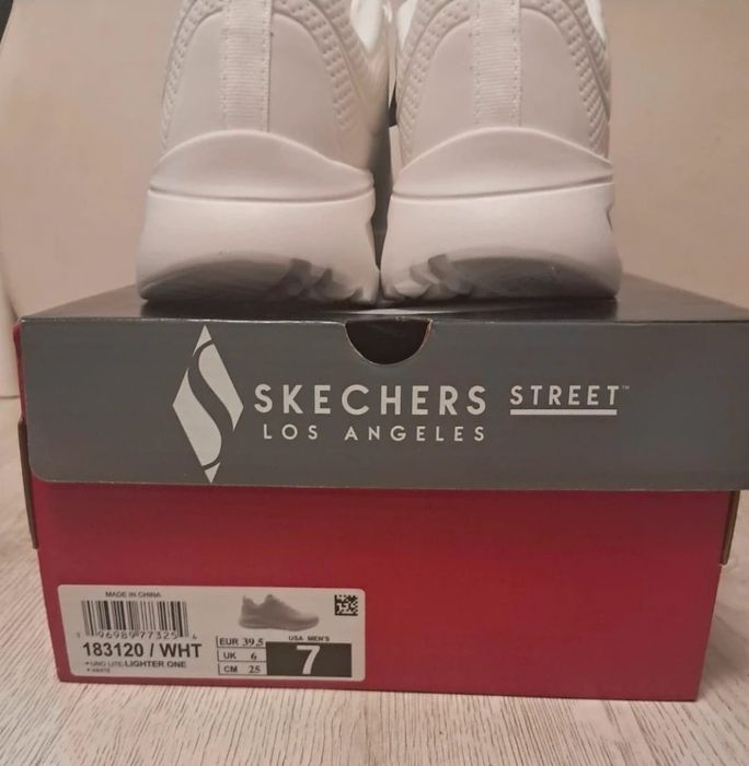 Adidasi Skechers