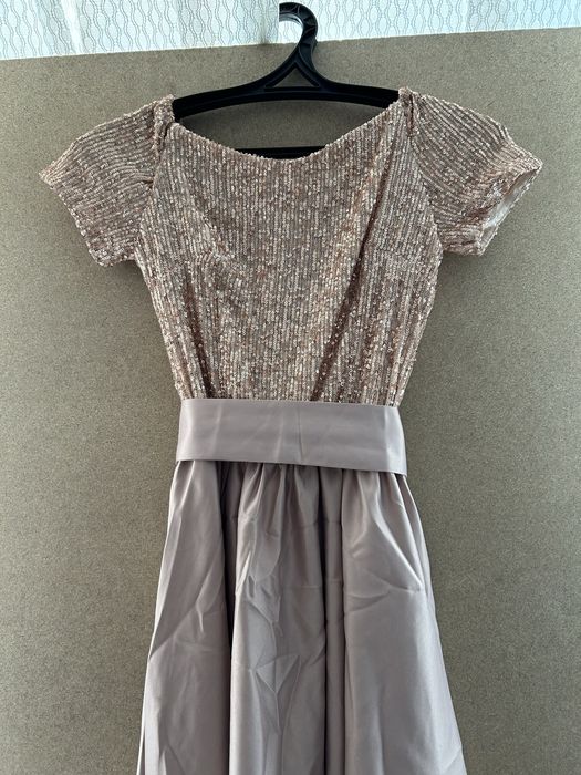 Продается платье