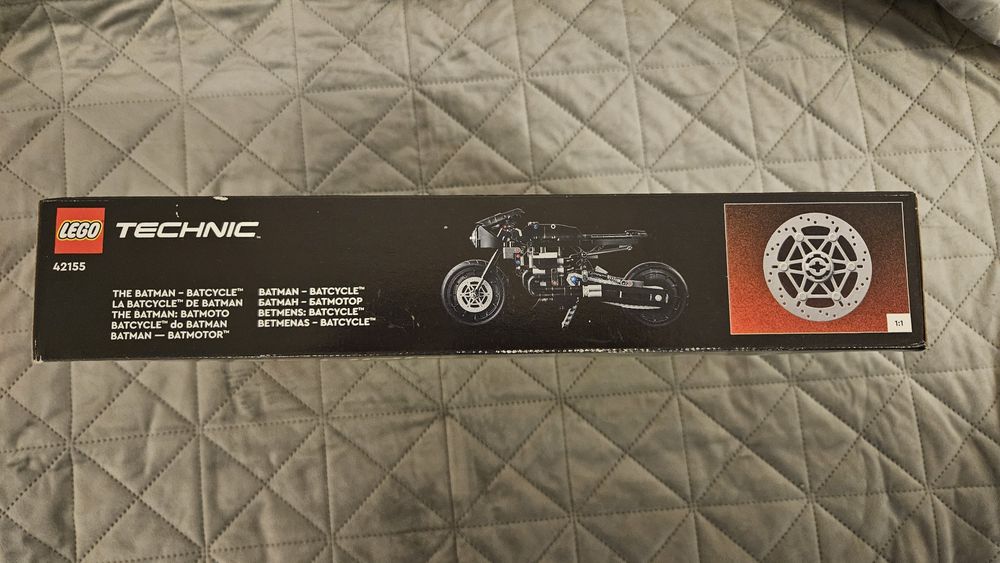LEGO Technic - BATMAN – BATCYCLE 42155, 641 piese
