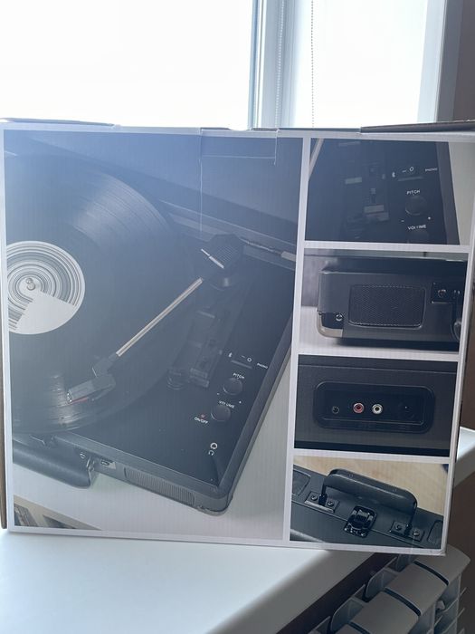 Проигрыватель виниловых дисков CROSLEY