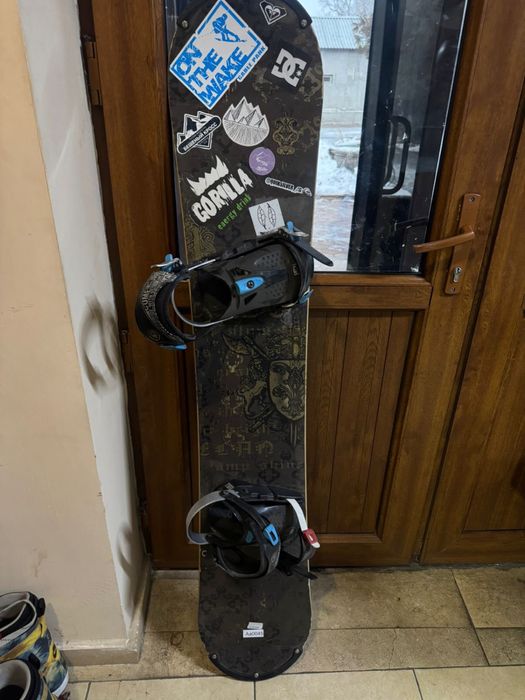 Сноуборд 150 см с креплениями