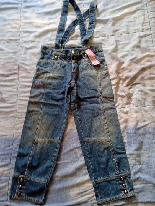 Ново детско гащеризонче