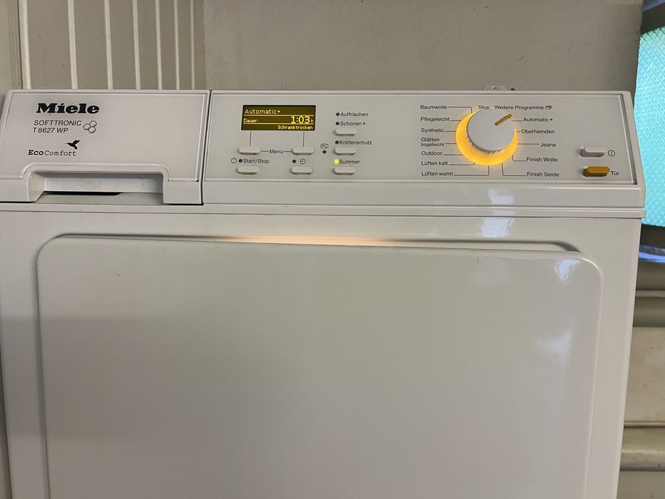 Uscator de haine Miele