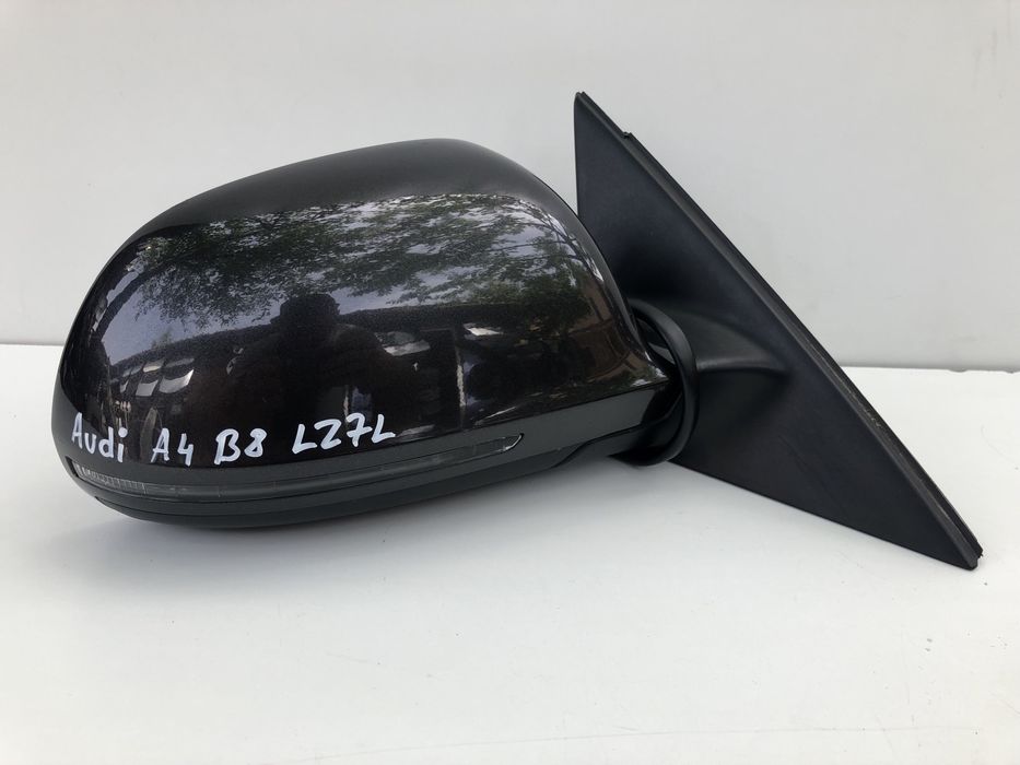 Oglinda st/dr Audi A4 B8 cod culoare LZ7L 2008-2012