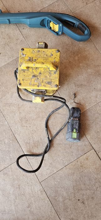 Troliu Scule Stepar Sursa 110v  Motocoasa makita  baterie festool Husq