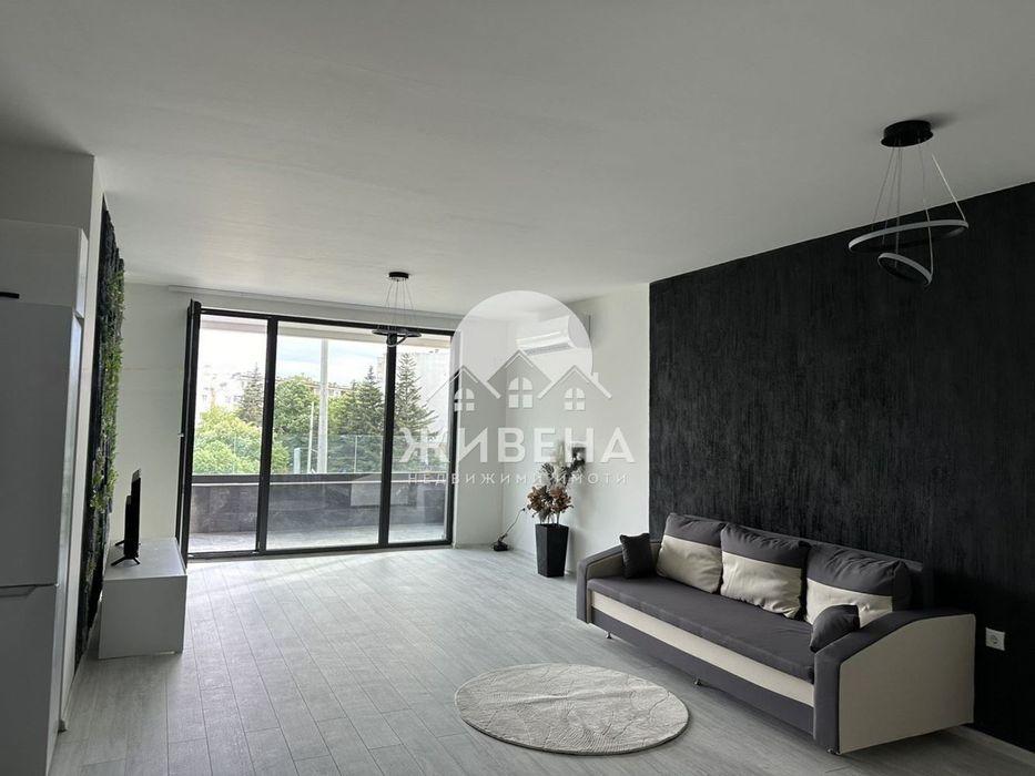 Дава се под наем Тристаен апартамент в Варна, Бриз - 125 кв.м за 1196.97 € - Снимка #1